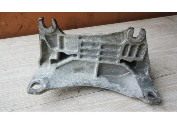 подушка, опора двигуна ліва передня Renault Megane III, Scenic III, Fluence, 112200014R